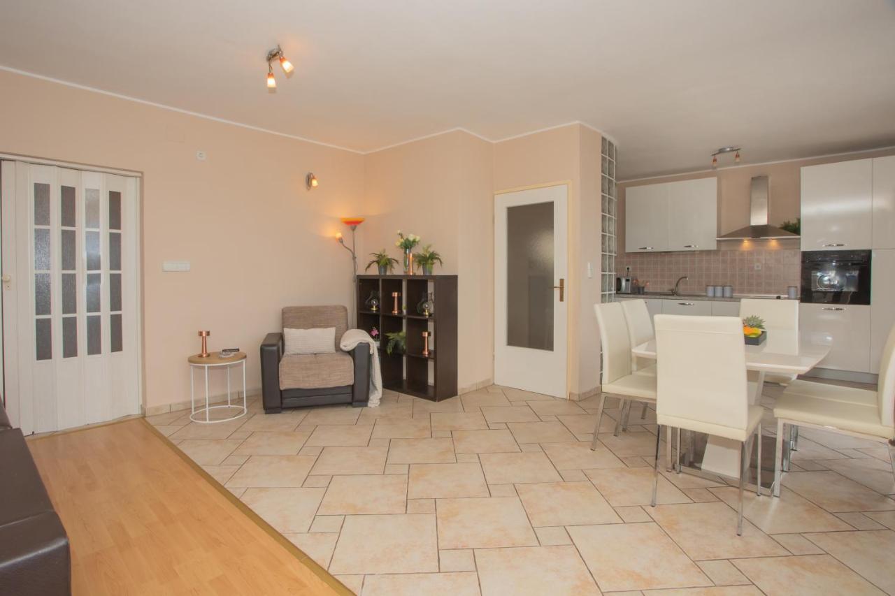 Apartment Mozart Sibenik Bagian luar foto