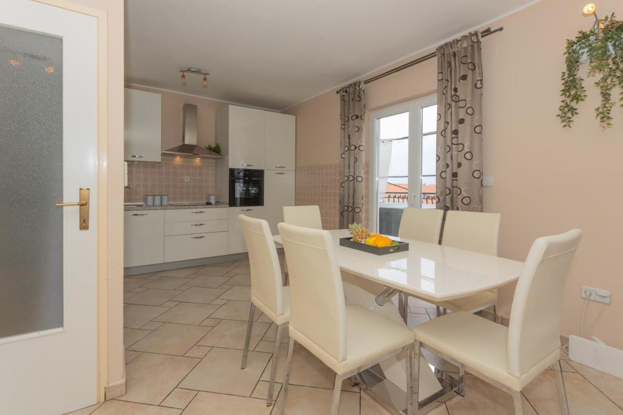 Apartment Mozart Sibenik Bagian luar foto