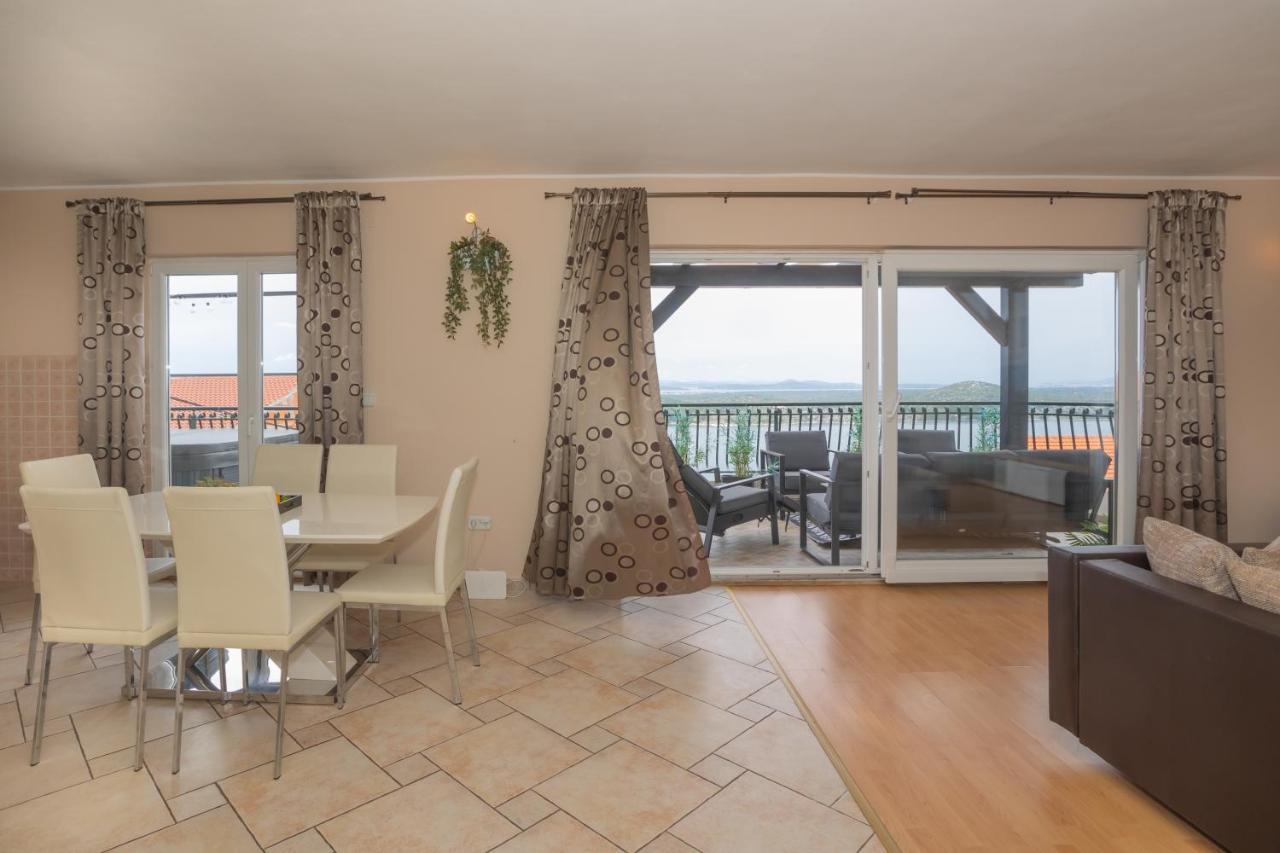 Apartment Mozart Sibenik Bagian luar foto